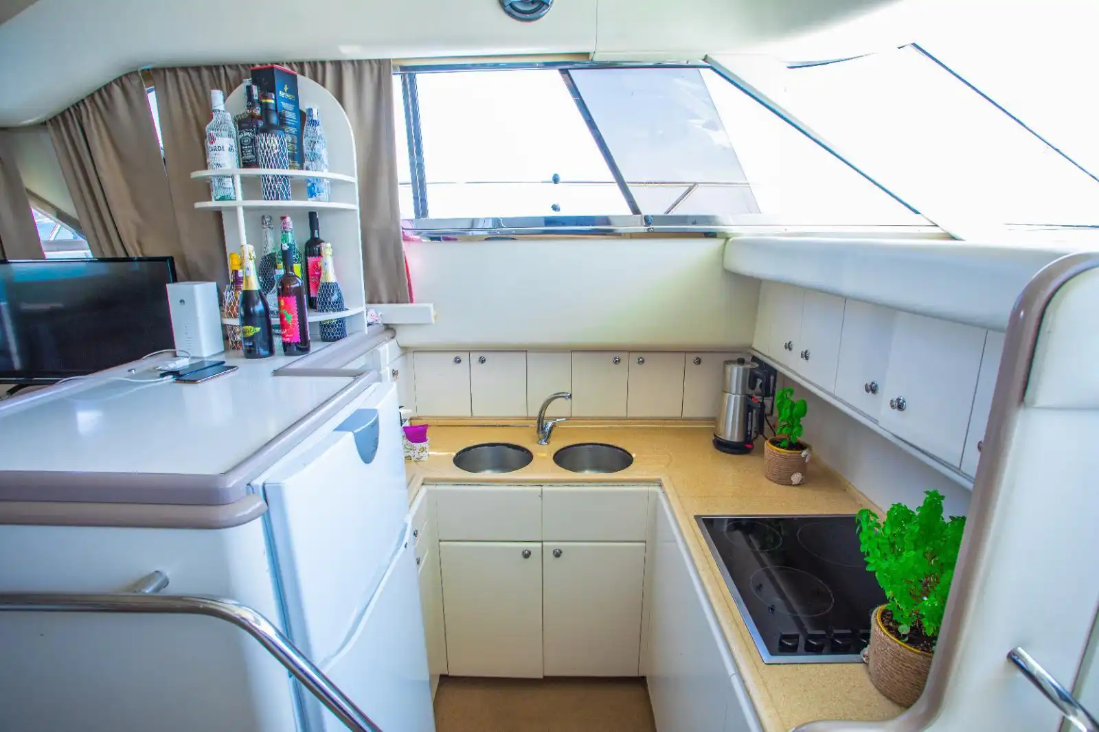 Antalya Yacht Rental 19m Princess